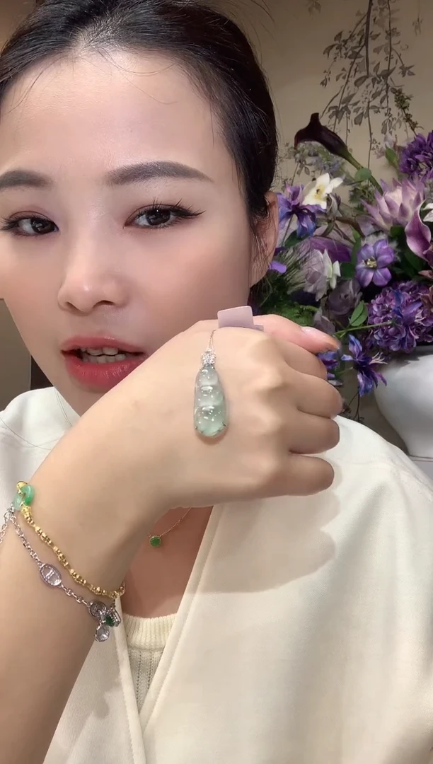 吊坠(不含链)18K金镶嵌翡翠C51