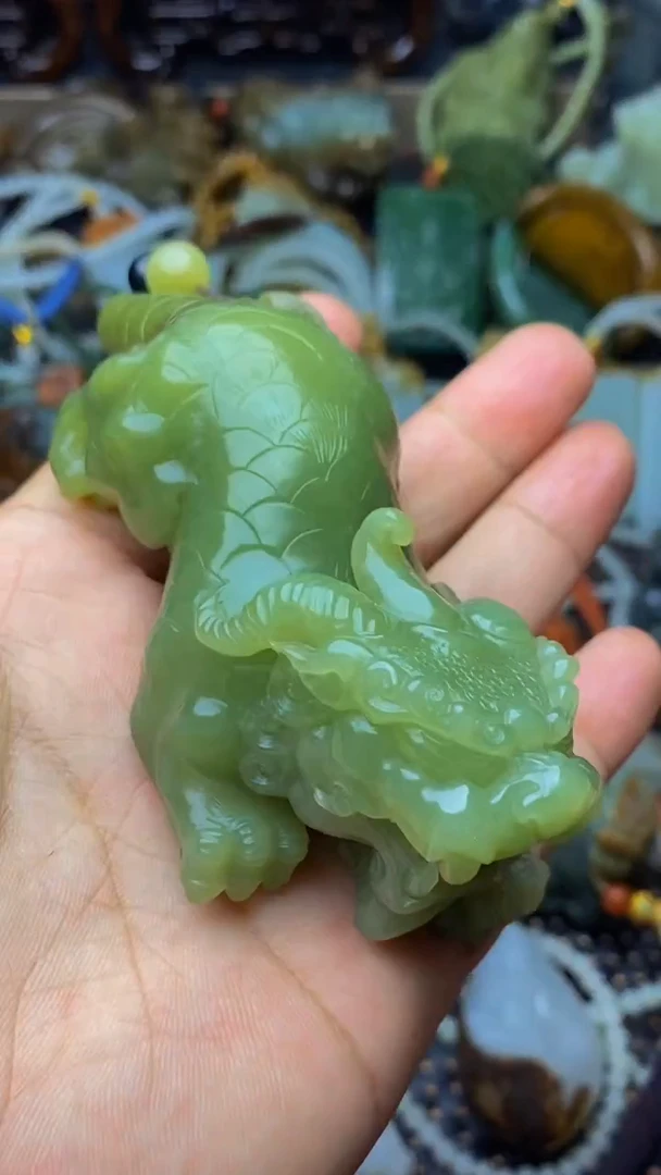 未镶嵌和田玉把件1
