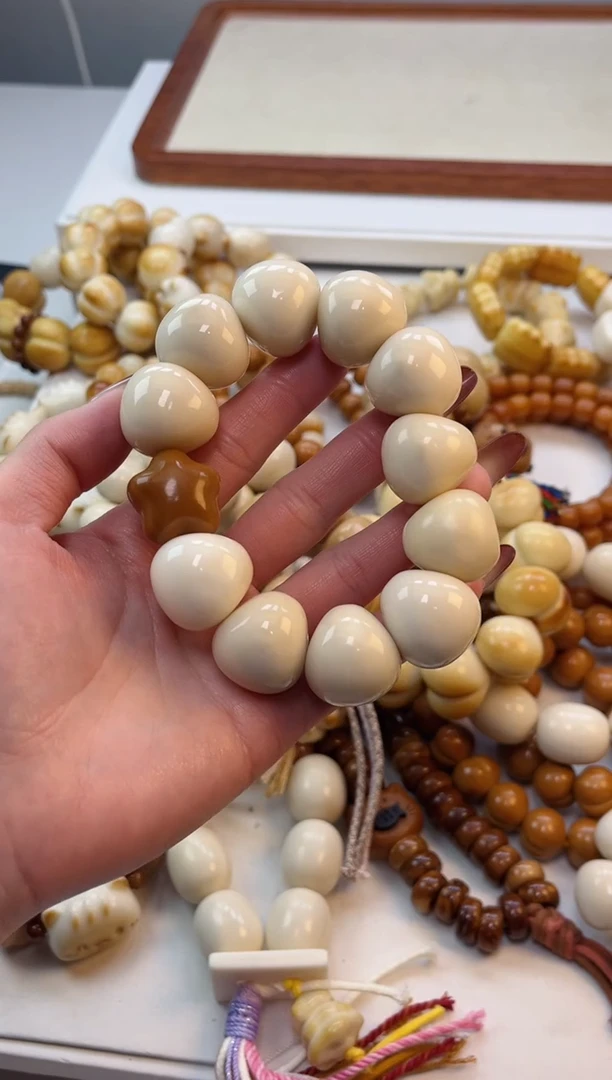 手串菩提根/象牙果象牙果瓷白蒜瓣+风化星21mm手串瑕疵不补