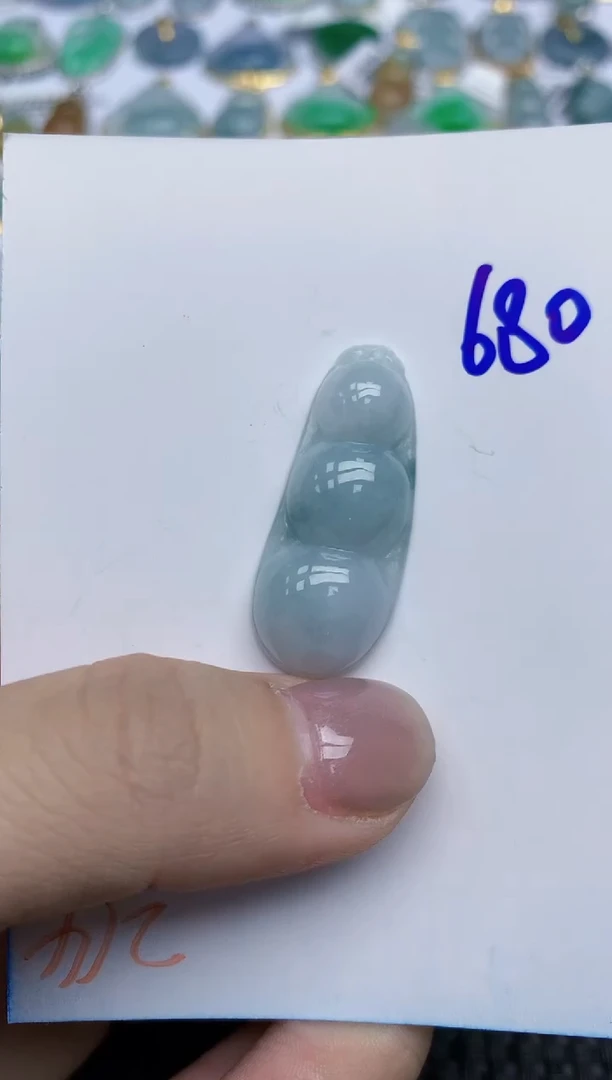 【闪购商品】翡翠颈饰未镶嵌天然翡翠A货