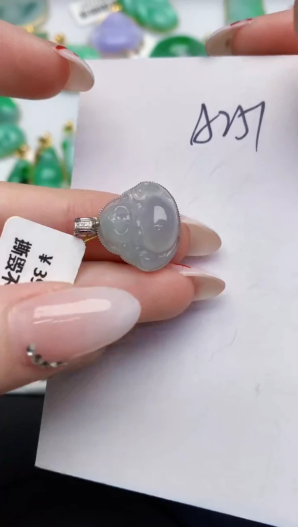 【闪购商品】翡翠颈饰18K金镶嵌000000000