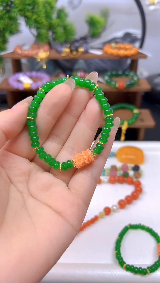 未镶嵌手链翡翠S582