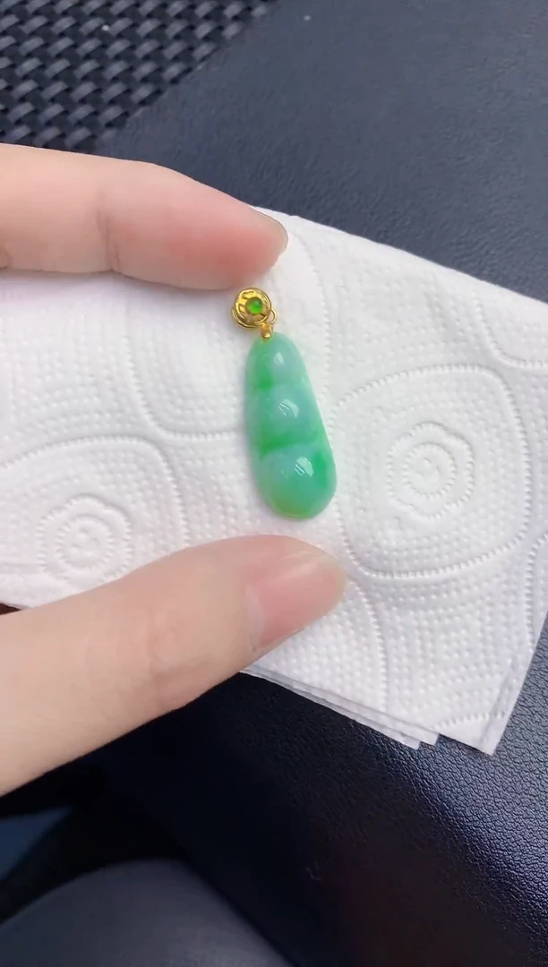 颈饰未镶嵌翡翠天然翡翠缅甸A货