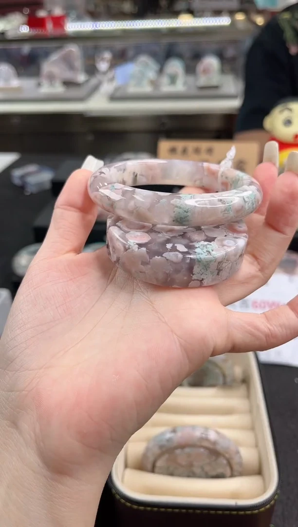 未镶嵌手镯石英质玉尘*丷圈口（赠品镯心）