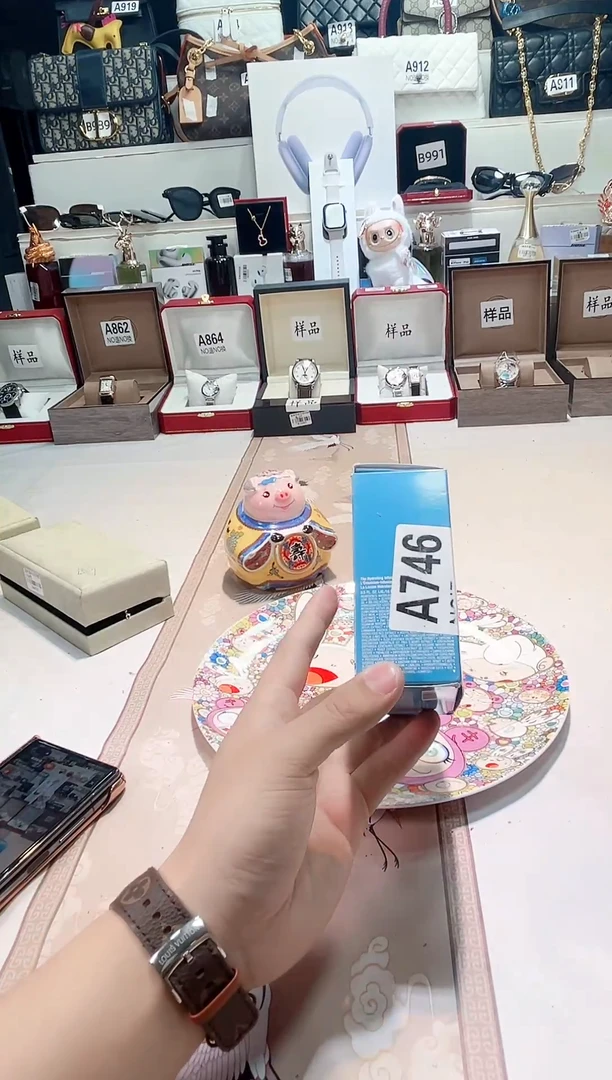 瓷片瓷器 库房到期 全部地板价@@1