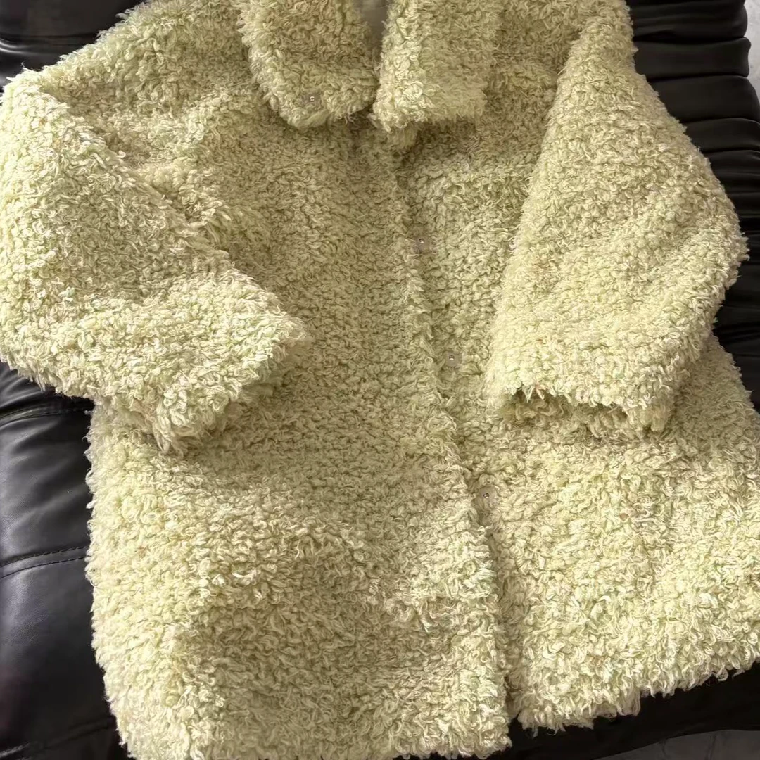 浅绿色毛毛外套（012）