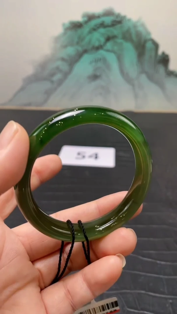 未镶嵌手镯和田玉（碧玉）蔷*?54