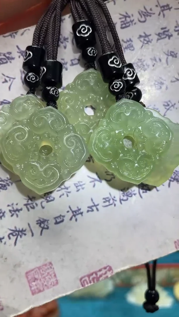 未镶嵌岫玉吊坠多样性发*货拍一发一