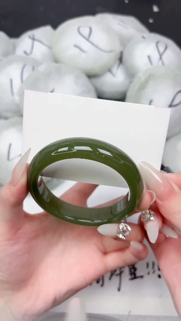 未镶嵌手镯石英质玉97-61.2