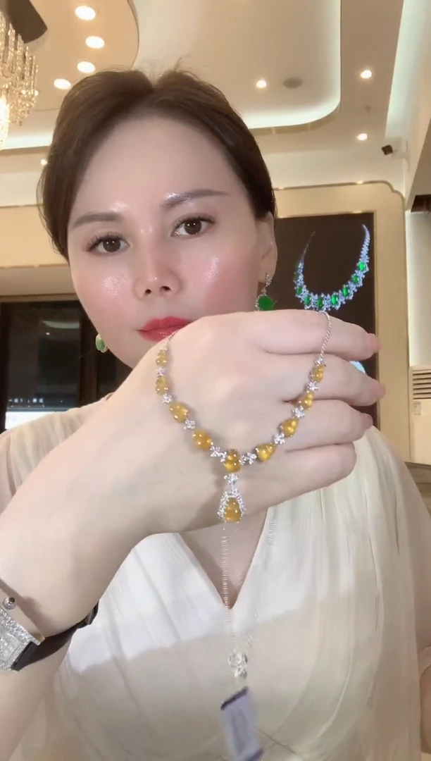 套链18K金镶嵌翡翠C106