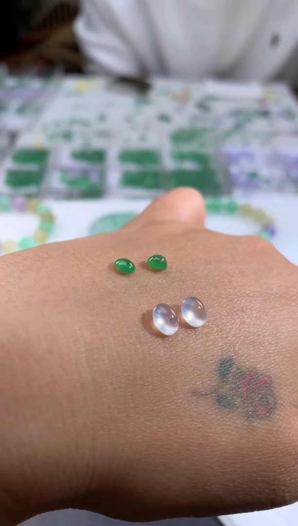 未镶嵌定制翡翠噗*噗翡翠