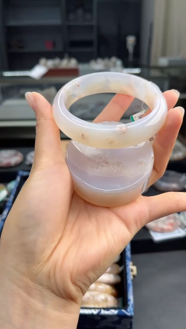 石英质玉手镯未镶嵌61圈口（不退不换）1931036