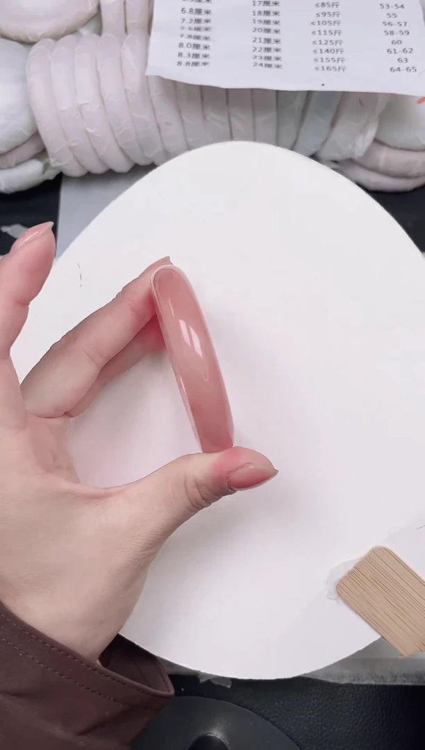 未镶嵌手镯石英质玉82-54