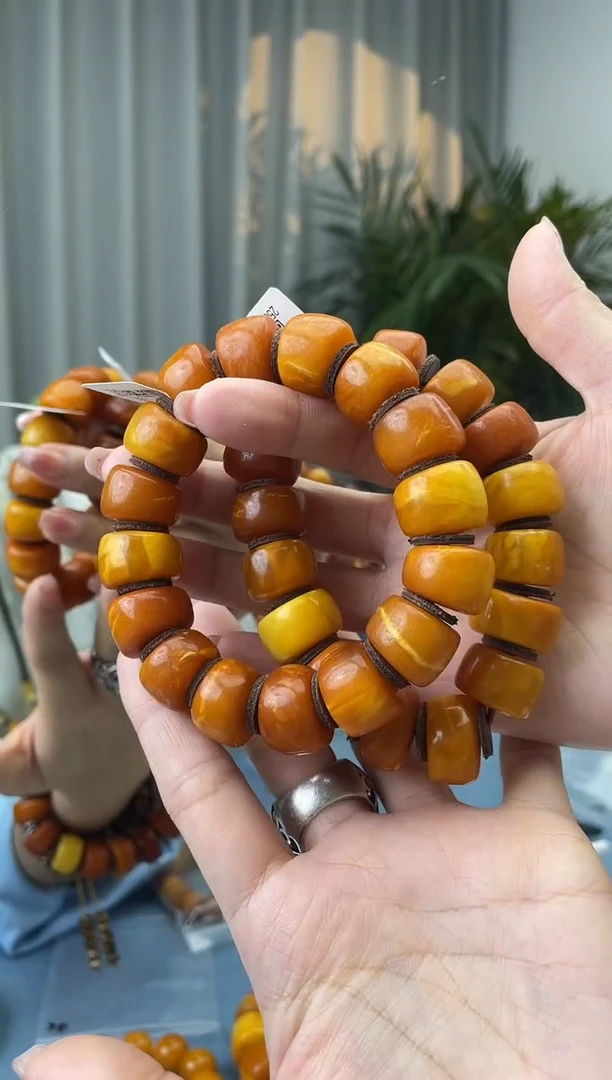 【闪购商品】蜜蜡珠宝奇石未镶嵌假一罚十，多样性发一件051.18