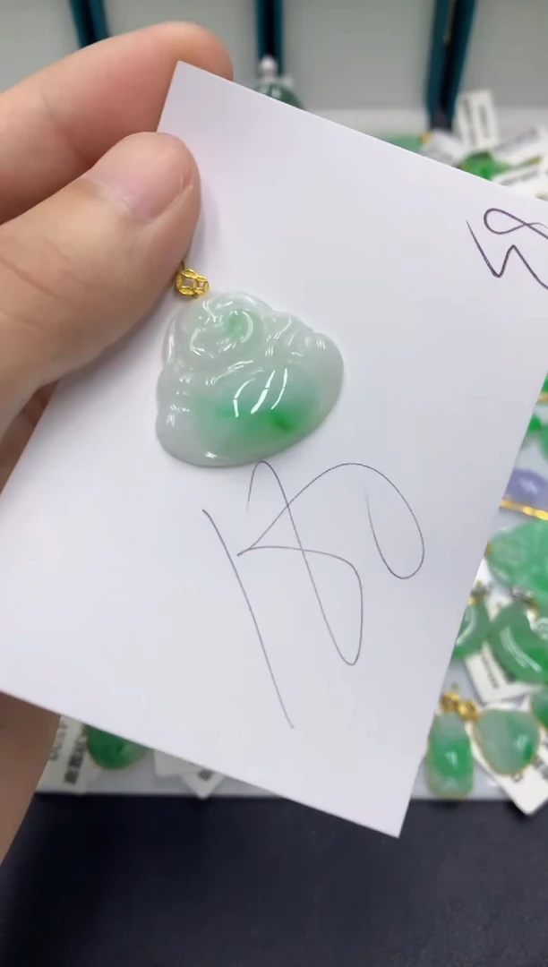 【闪购商品】翡翠颈饰18K金镶嵌翡翠