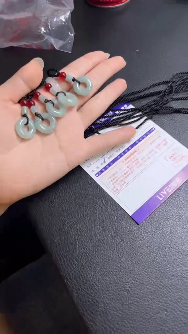 未镶嵌挂件翡翠甜甜圈/多样性发一件