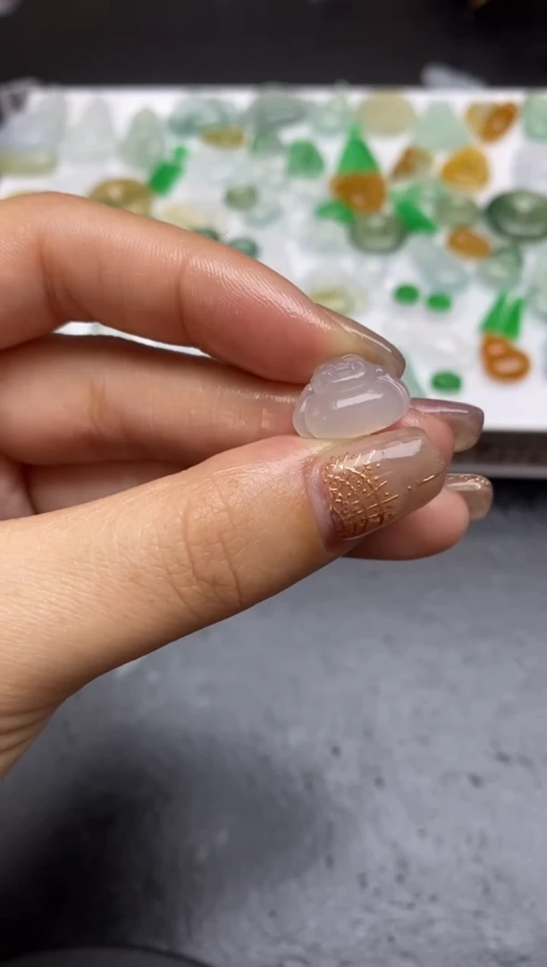 【闪购商品】定制翡翠未镶嵌翡翠毛货~