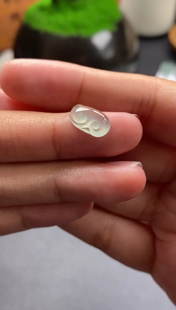 颈饰未镶嵌翡翠翡翠冰种如意
