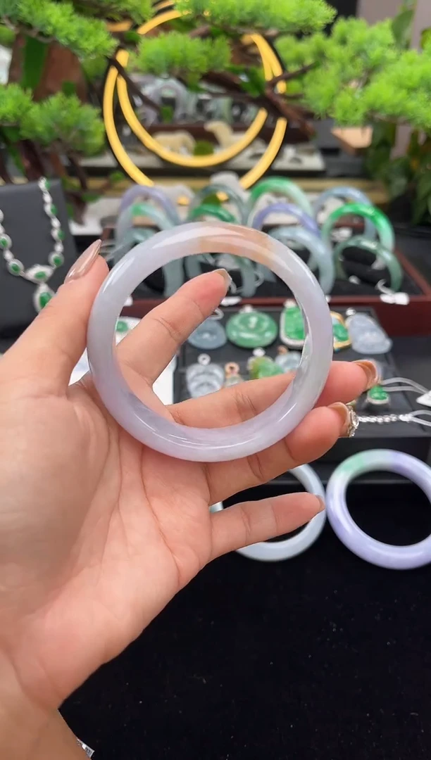 未镶嵌手镯翡翠手镯