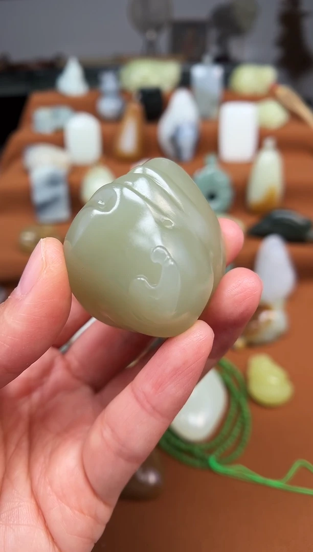 颈饰未镶嵌和田玉悟道