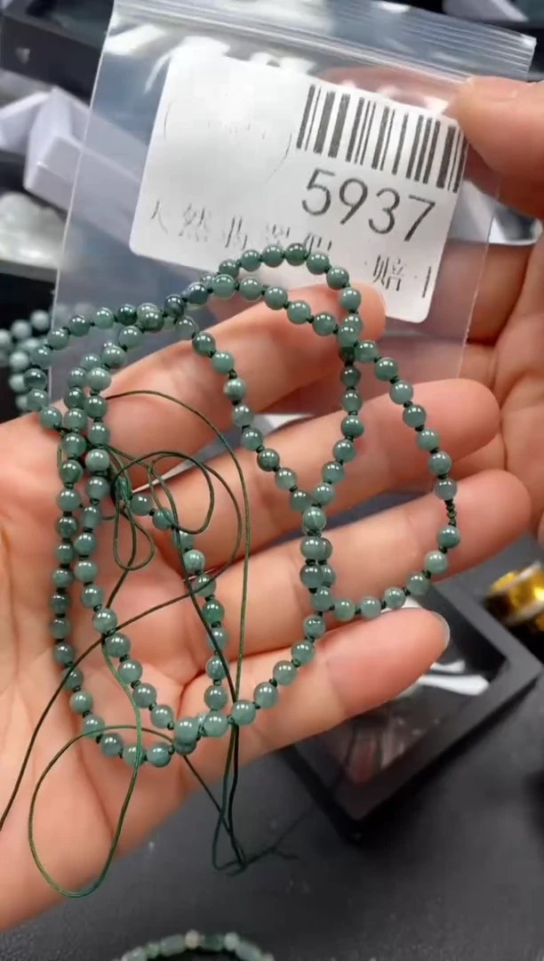 翡翠未镶嵌吊坠(不含链)5937