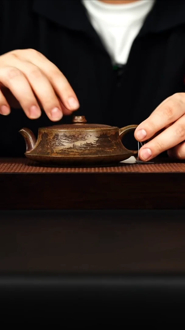 茶壶紫砂宜兴紫砂 柱础壶 虎皮金砂 王燕 h130