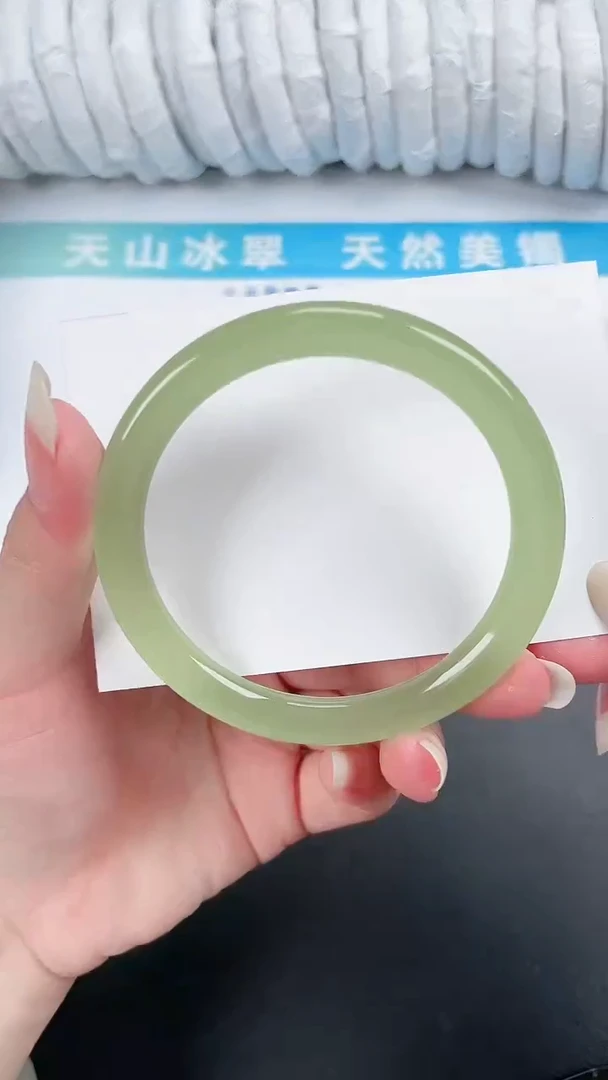 【闪购商品】石英质玉手镯未镶嵌81-61