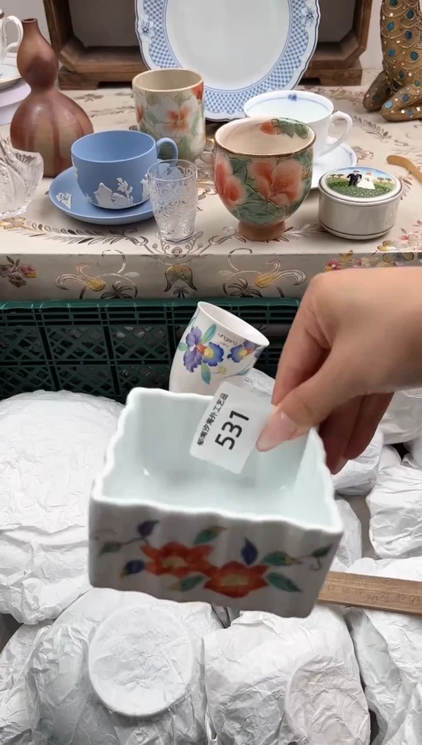 瓷片芳*H         531
