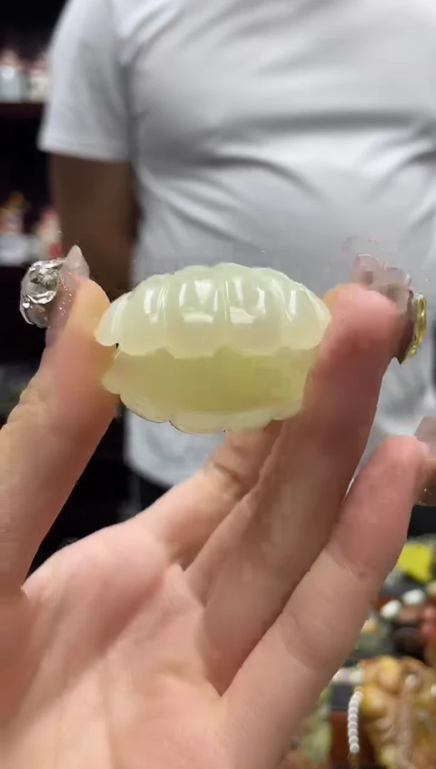 未镶嵌岫玉吊坠·