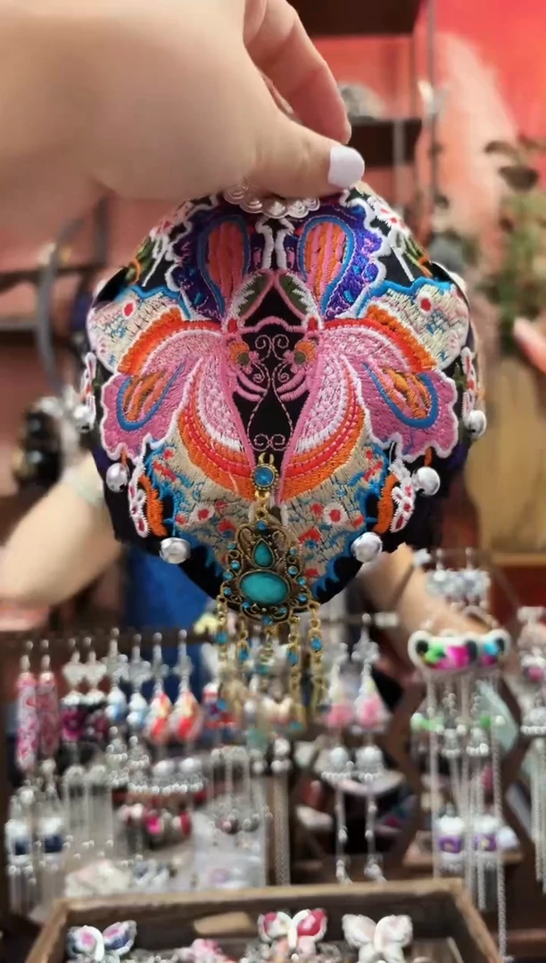 织绣云织谣民族风精美饰品533