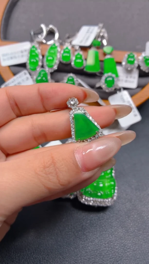 吊坠(不含链)银S925镶嵌翡翠1