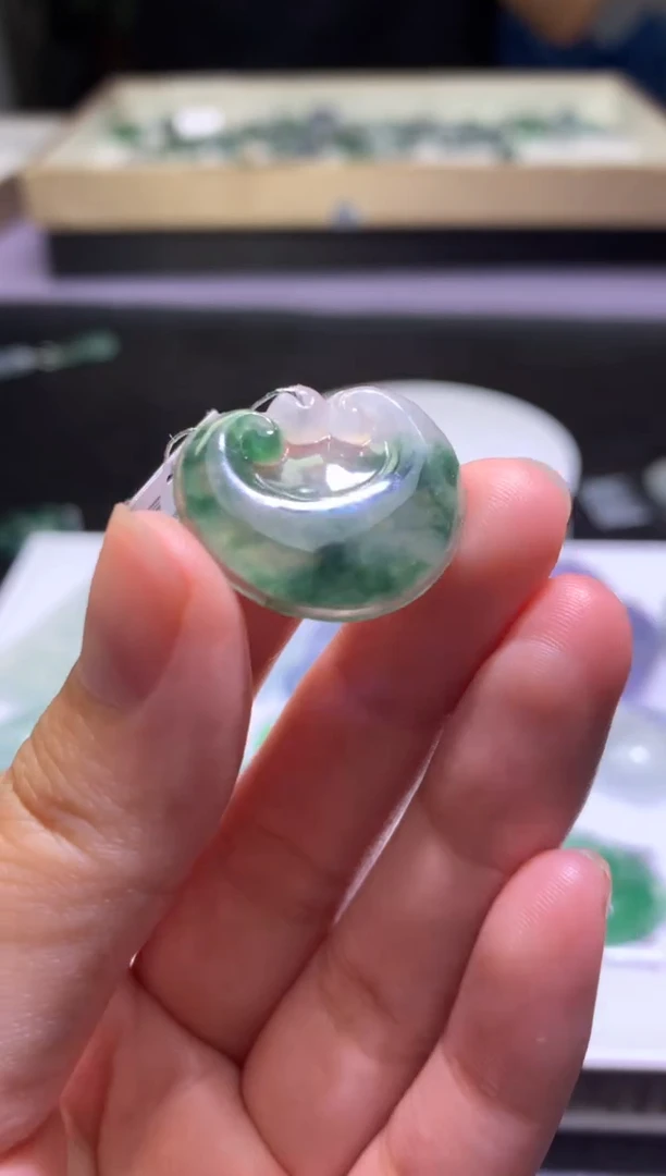 未镶嵌定制翡翠毛货
