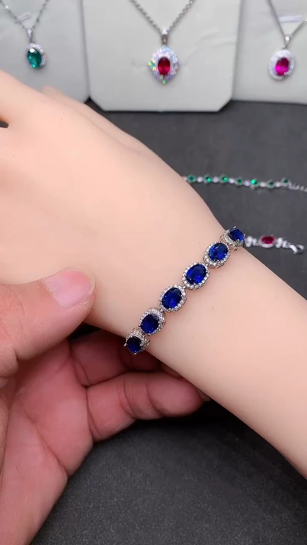 【闪购商品】蓝宝石手链银S925镶嵌......