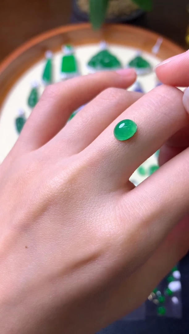 【闪购商品】定制翡翠未镶嵌裸石（镶嵌定制）