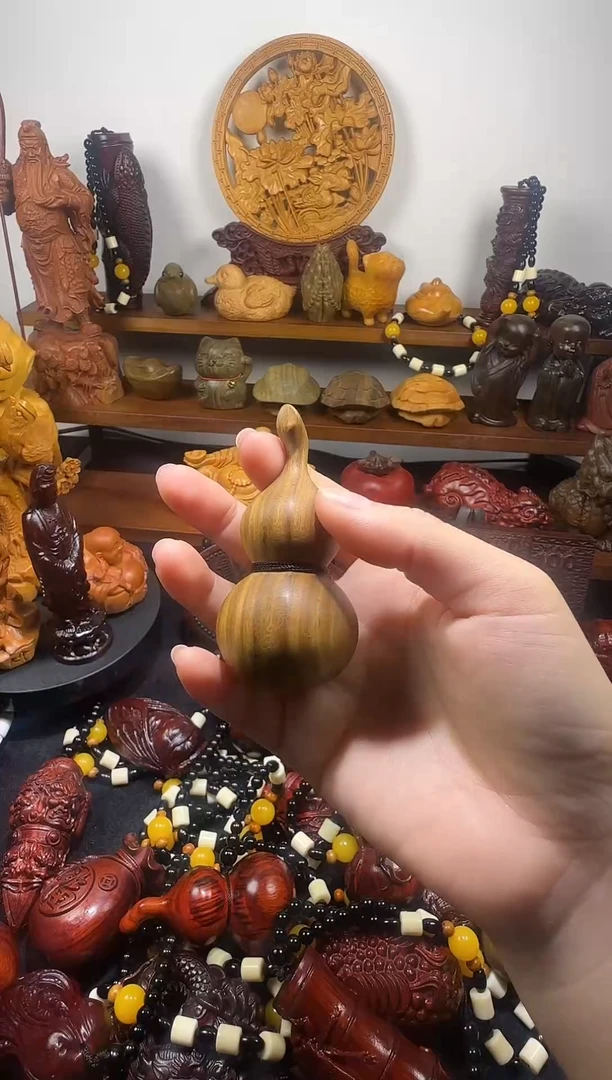 大叶紫檀（黑酸枝木类）葫芦木质手把件11