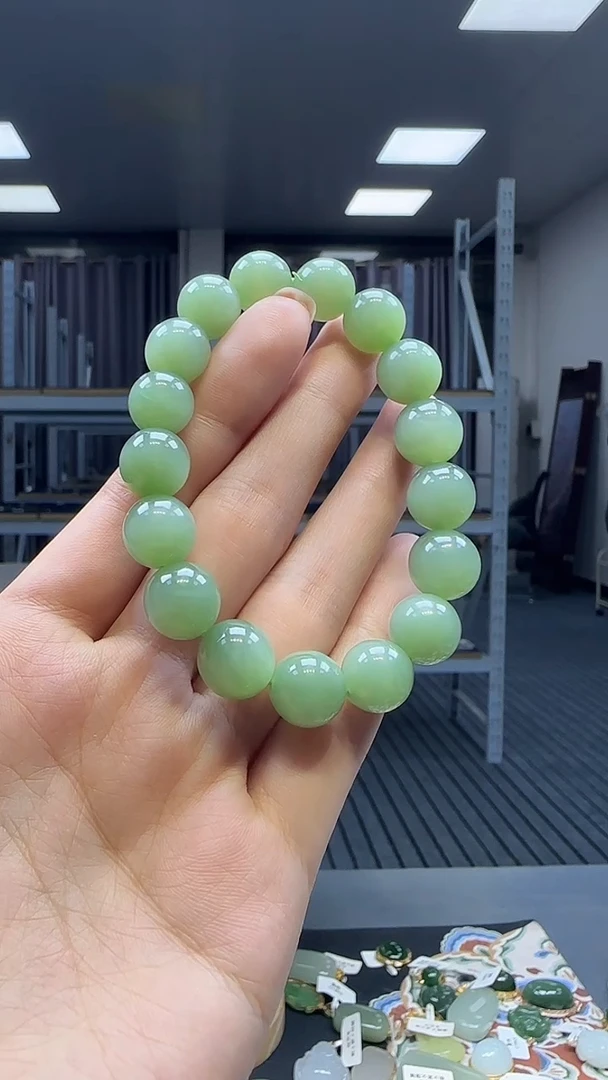 未镶嵌手串和田玉1