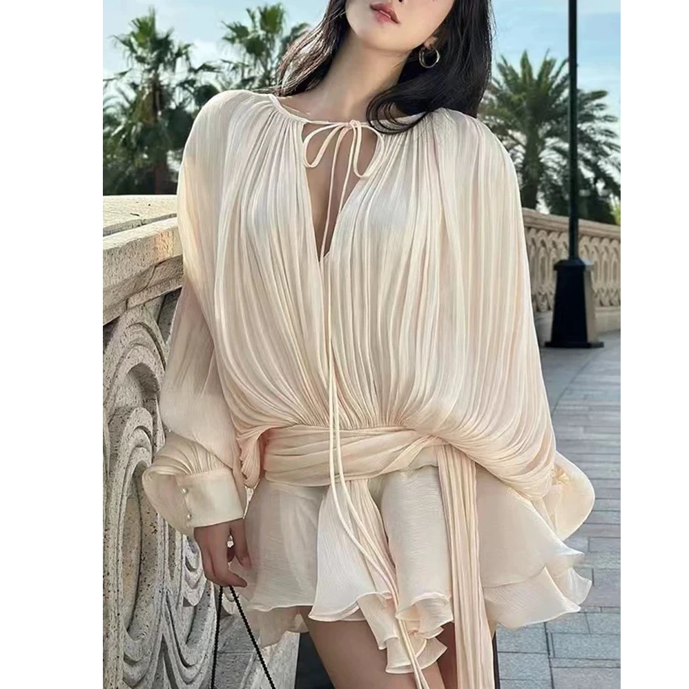 6003性感甜辣风宽松慵懒长袖丝光飘带遮肉修身短款名媛气质套装