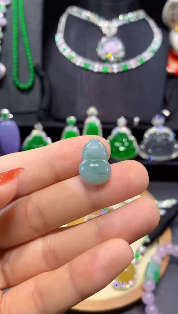 翡翠未镶嵌吊坠(不含链)吊坠