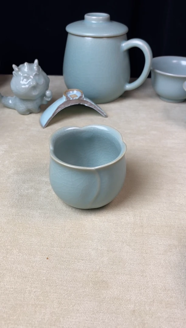 全品福利-仿古釉纯手工玉兰杯