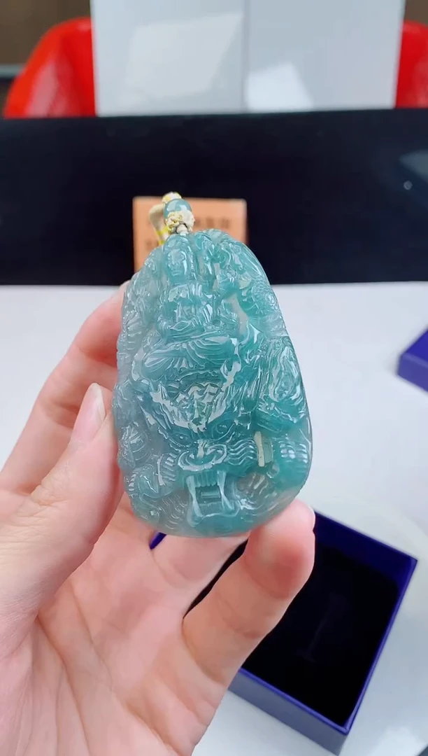 颈饰未镶嵌翡翠1