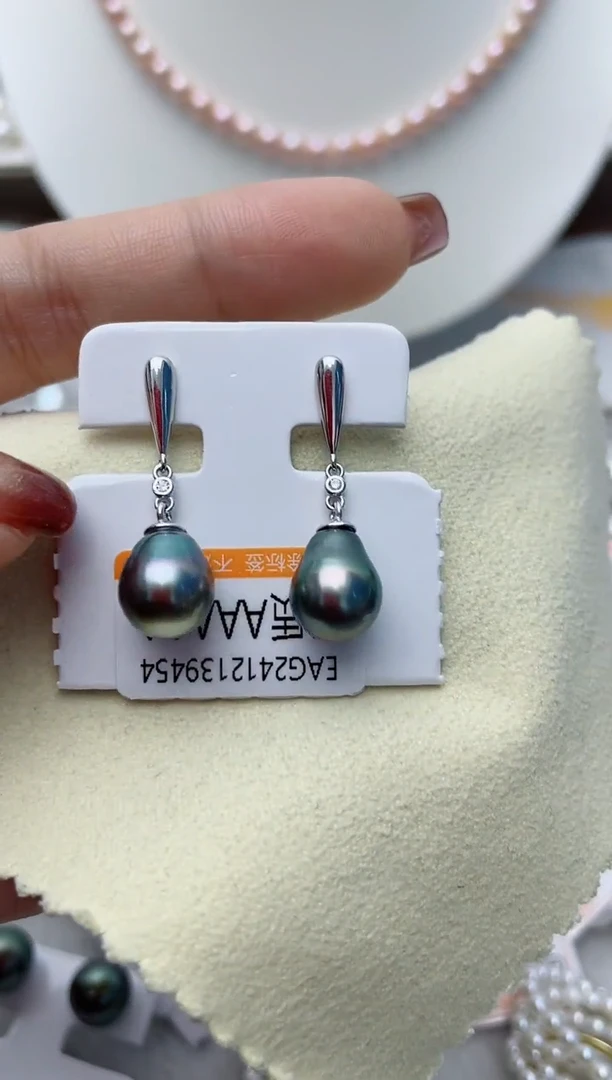 【闪购商品】淡水珍珠耳饰18K金镶嵌W82