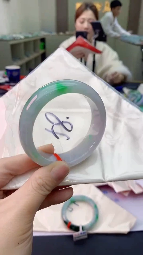 【闪购商品】翡翠手镯未镶嵌0699974371