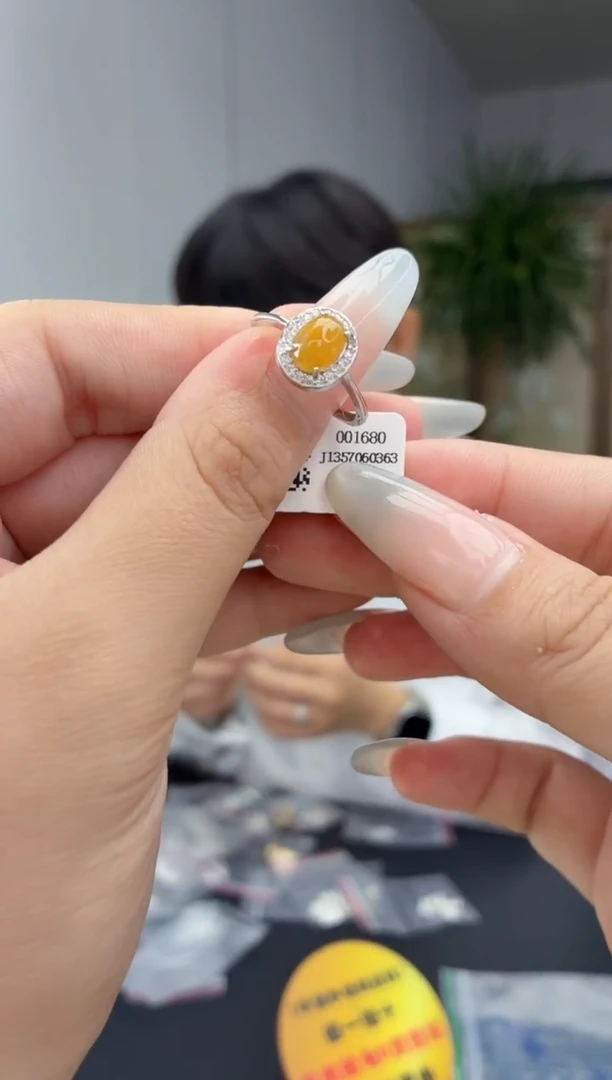 颈饰银S925镶嵌翡翠11111111111