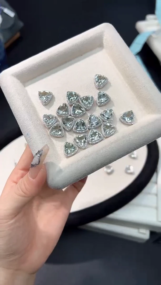 银S925镶嵌吊坠(不含链)水晶23b多样性发其一【1个】