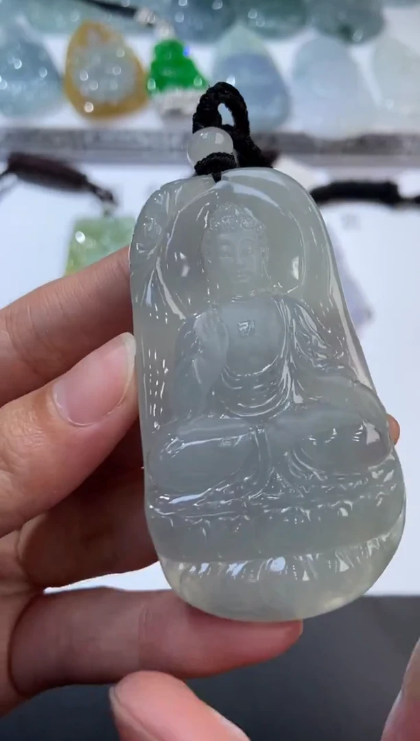 未镶嵌挂件翡翠375220  多人