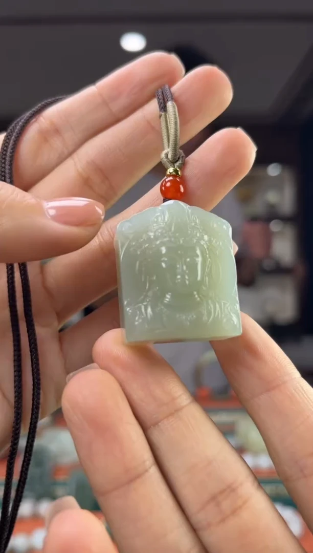 和田玉未镶嵌颈饰佩佩