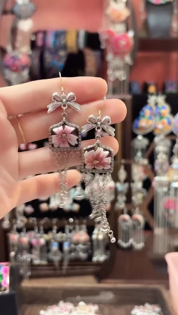 织绣 云织谣民族风精美饰品   15