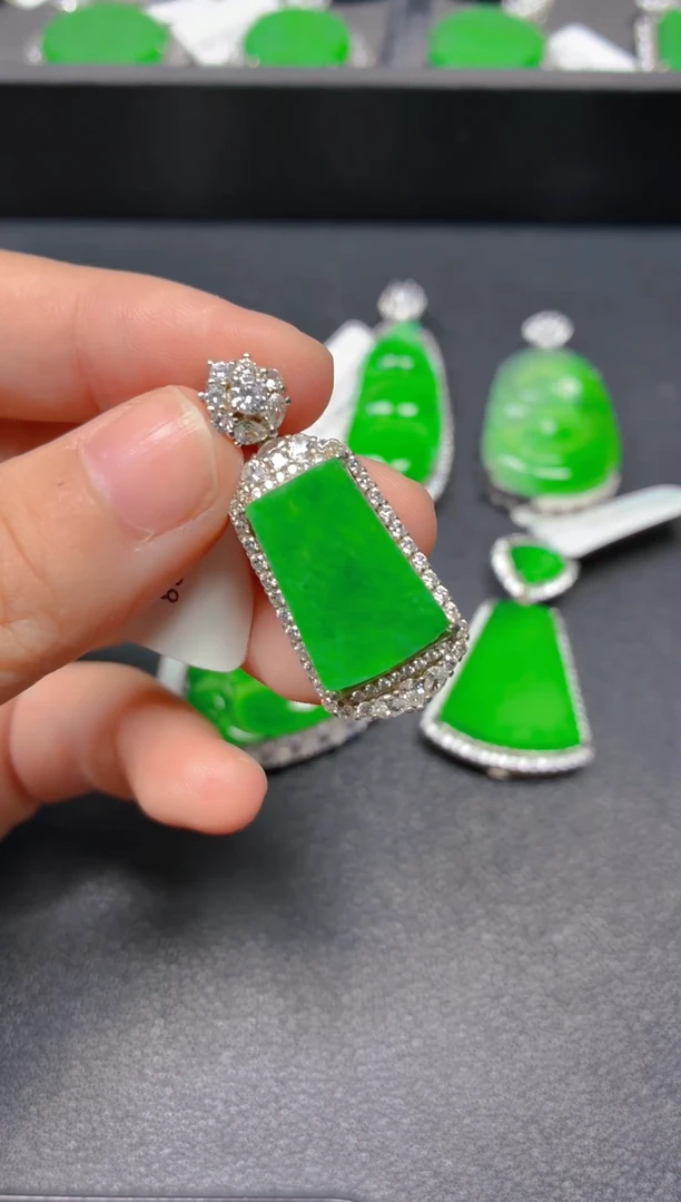 颈饰银S925镶嵌翡翠1