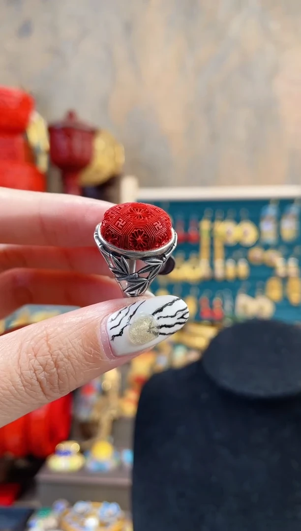 【闪购商品】非遗雕漆精品戒指红色竹子