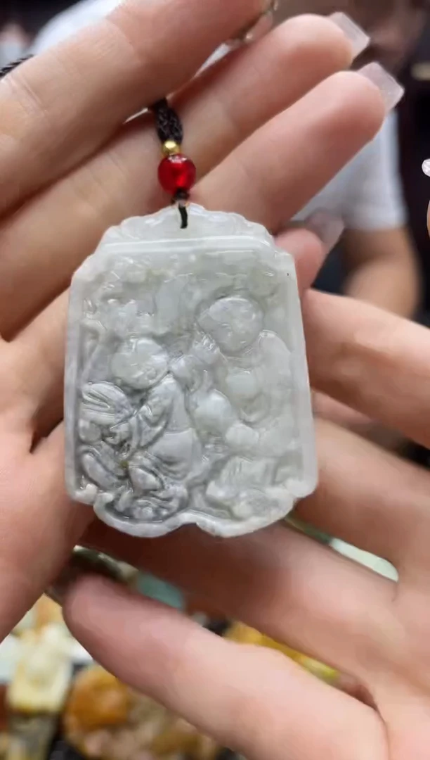 未镶嵌岫玉吊坠·